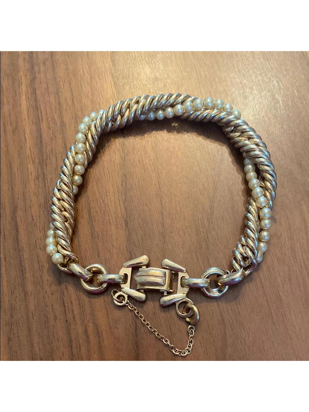 Vintage Barclay Gold Tone and Pearl Bracelet